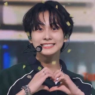 Sticker from чонвон | @jkslsmlsfvwlslxk