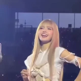 🌟 emoji LISA — Paris d1 #250803 Telegram sticker 9 of 11