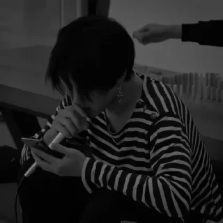 Sticker from ᴀйᴧиɯ. || @jenwers