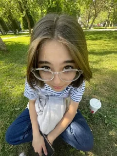 🤨 emoji дишка💋 Telegram sticker 16 of 27