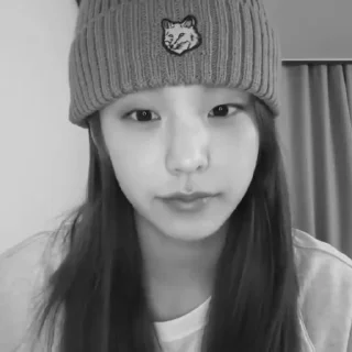 🌟 emoji Yeji BW @hwangyejiarchivee Telegram sticker 9 of 39