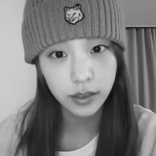 🌟 emoji Yeji BW @hwangyejiarchivee Telegram sticker 19 of 39