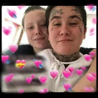 💕 emoji это что, бэллостья?💋 Telegram sticker 5 of 22