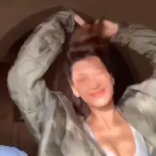 🥳 emoji Bella Hadid by @jendash Telegram sticker 19 of 41