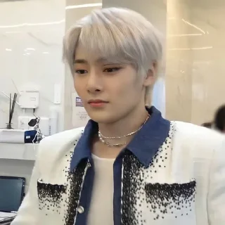 😐 emoji maknae on top by @walefqq Telegram sticker 8 of 100
