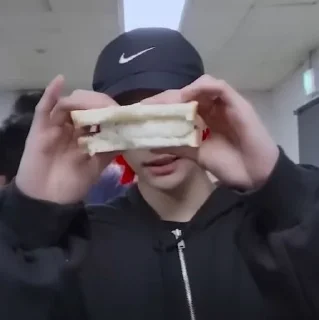 🥪 emoji я люблю skz talker Telegram sticker 24 of 72