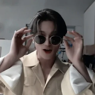 🤍 emoji WooyoungAtiny Telegram sticker 23 of 41