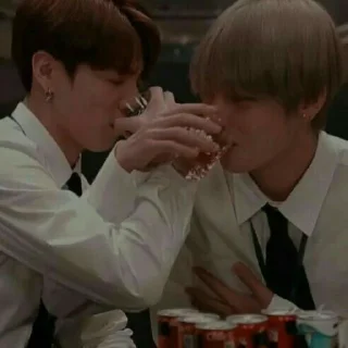 🤍 emoji vkook moments ༼ つ ◕◡◕ ༽つ Telegram sticker 23 of 120