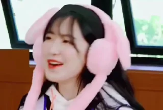 🥰 emoji :Shuhua¡ @fancamkpopgidle Telegram sticker 3 of 15