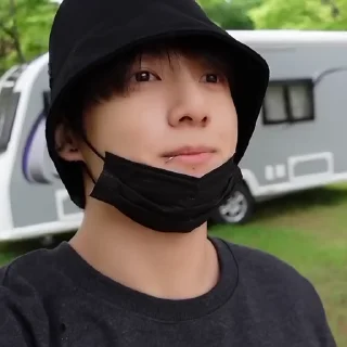 🎸 emoji 𝗷𝘂𝗻𝗴𝗸𝗼𝗼𝗸 [ @helpjki ] Telegram sticker 18 of 50
