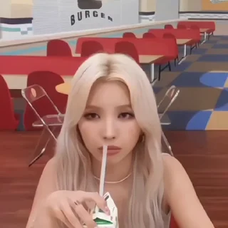 🍙 emoji soyeon٭˕ ˝ Telegram sticker 8 of 20