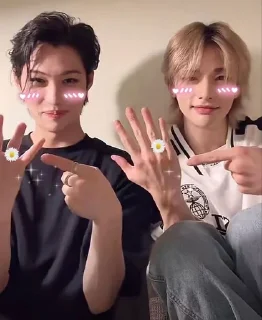 🌟 emoji Хёнликсы Felix&Heyonjin💋 Telegram sticker 11 of 100