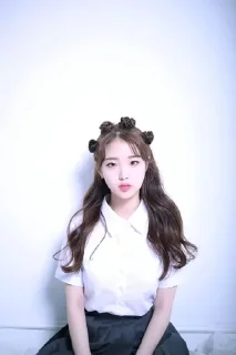 Sticker from Loona🏳‍⚧🌙