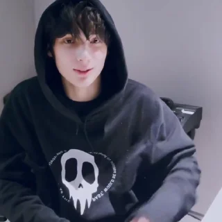 👾 emoji @WAR1HLP ㅡ kaí ' Telegram sticker 24 of 35