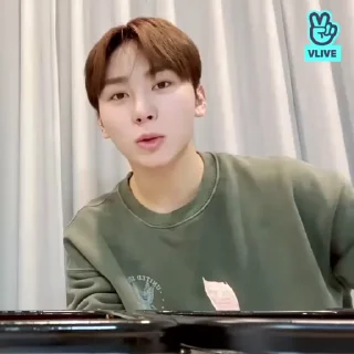 Sticker from seungkwan @SSICTS