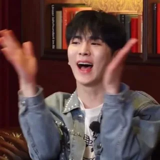😁 emoji shinee key!! @jinkiyeowoobi Telegram sticker 20 of 118