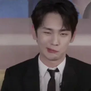 😉 emoji shinee key!! @jinkiyeowoobi Telegram sticker 24 of 118