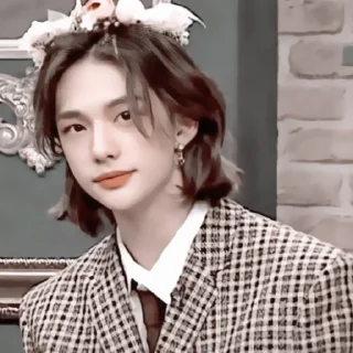 🤎 emoji #𝐦𝐨𝐨𝐝: ɦyᥙᥒjiᥒ ;: by @paradismaudit Telegram sticker 19 of 40