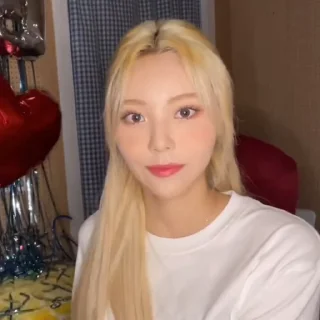 💫 emoji &' jinsoul ‼️ @msp1x Telegram sticker 2 of 30