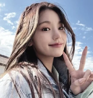 ✌️ emoji Yeji 😽 Telegram sticker 11 of 44