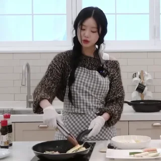 🥠 emoji Soojin-@psmd8 Telegram sticker 19 of 31