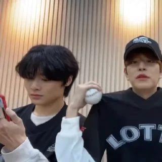 Sticker from live jeongin seongmin hyunjin