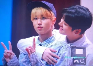 🫂 emoji minsung Telegram sticker 8 of 53