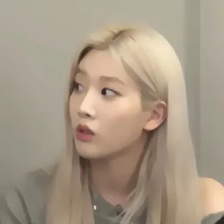 🎧 emoji が !¡🎧 Kim lip . . . @lastmeetingg Telegram sticker 15 of 28