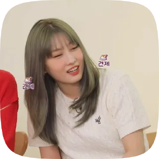 Sticker from 𝗆𝗈𝗆𝗈 𝖻𝗒 @sulliew