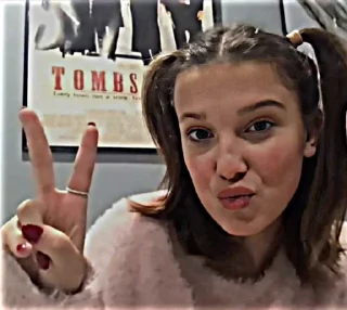 ✌ emoji Millie Bobby Brown💋 Telegram sticker 8 of 35