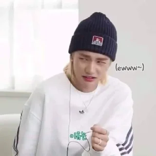😳 emoji шо праісходить Telegram sticker 9 of 119