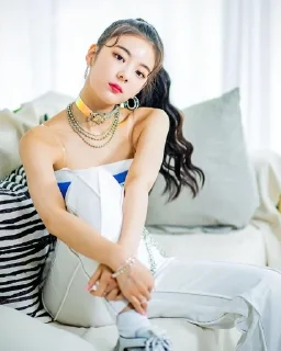 💋 emoji Summer Entertainment
@sunshine_ent Telegram sticker 9 of 22