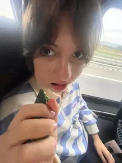 🖕 emoji ксюша лох Telegram sticker 12 of 18
