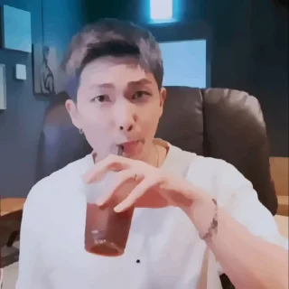 🔗 emoji ⸗꒰🔗꒱ namjoon ¡ by @idols_kz Telegram sticker 6 of 40