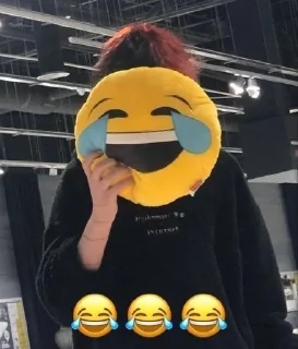 😂 emoji чмо какое та @qwodwy Telegram sticker 12 of 26