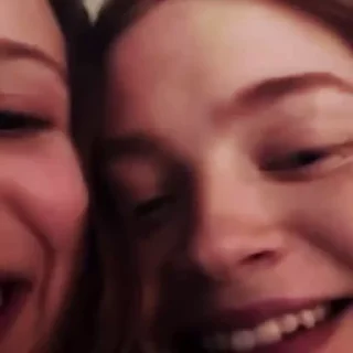 🌟 emoji Sadie Sink Random Telegram sticker 17 of 25