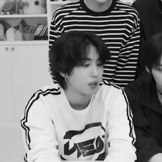 Sticker from minsung @inliffe