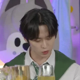 Sticker from minsung @inliffe