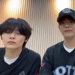 🌟 emoji live jeongin seongmin hyunjin Telegram sticker 5 of 23