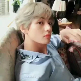 Sticker from taehyung @m1ts6u