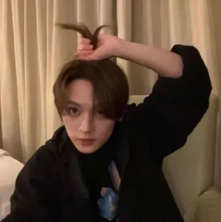 💇 emoji ♡ MINHO ♡ - @King_BtS Telegram sticker 4 of 85