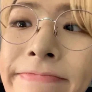 🥺 emoji кпоп кекес муд Telegram sticker 9 of 120