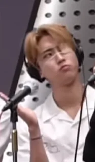 💁‍♂️ emoji SKZ Telegram sticker 19 of 104
