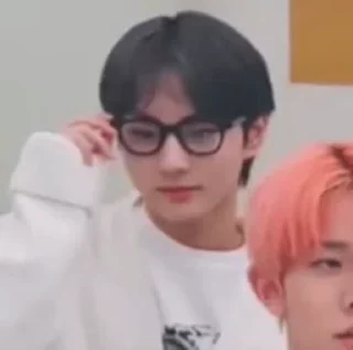 🤓 emoji jungwonii(>ω^) Telegram sticker 20 of 48