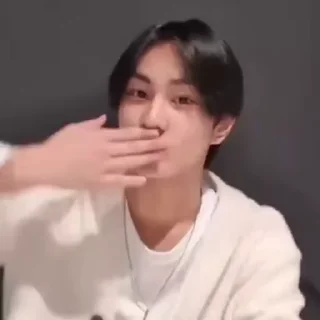😘 emoji jungwonii(>ω^) Telegram sticker 22 of 48