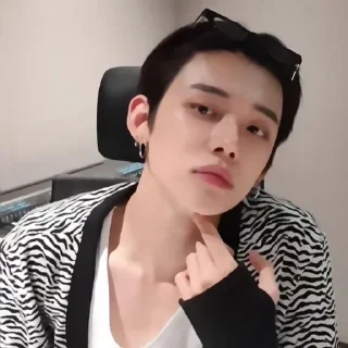 Sticker from ⎘ yeonjun ¡! ֗ ִ ۫  ִֶָ  @vvloco
