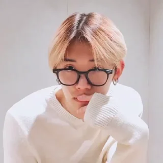 Sticker from ✷ . . yeonjun — @foreststickers