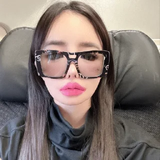 🌟 emoji Park Bom Telegram sticker 16 of 22