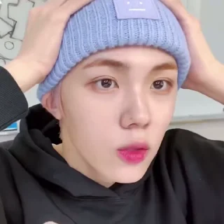 🤍 emoji 𝚂𝙴𝙾𝙽𝙶𝙼𝙸𝙽 @helpbyjennie Telegram sticker 14 of 40
