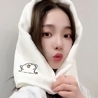 😙 emoji `` Karina >> @horimiyaworld Telegram sticker 14 of 29